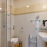 Strandnahe Mit 2 Schlafzimmern Und Balkon, Koenigin Augusta, *