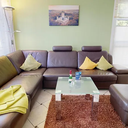 Strandnahe Mit 2 Schlafzimmern Und Balkon, Koenigin Augusta,