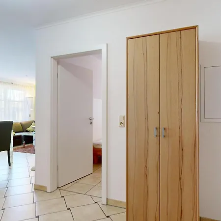 Strandnahe Mit 2 Schlafzimmern Und Balkon, Koenigin Augusta, Apartment