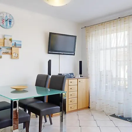 Strandnahe Mit 2 Schlafzimmern Und Balkon, Koenigin Augusta, *