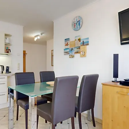 Daire Strandnahe Mit 2 Schlafzimmern Und Balkon, Koenigin Augusta, Binz