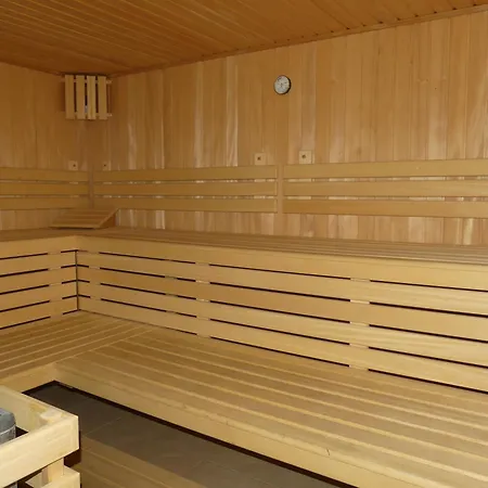 Strandnahe Mit 2 Schlafzimmern Und Balkon, Koenigin Augusta, Binz