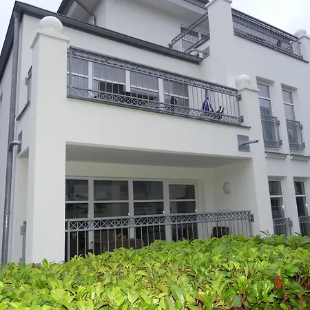 Strandnahe Mit 2 Schlafzimmern Und Balkon, Koenigin Augusta, Daire Binz