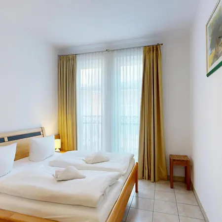Strandnahe Mit 2 Schlafzimmern Und Balkon, Koenigin Augusta, 아파트 *
