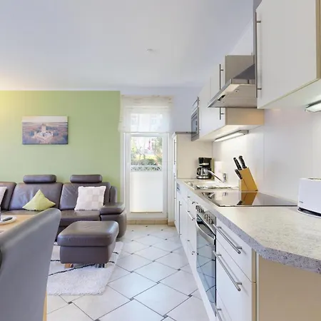 Apartamento Strandnahe Mit 2 Schlafzimmern Und Balkon, Koenigin Augusta, Binz
