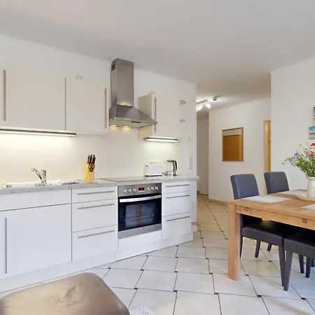 Strandnahe Mit 2 Schlafzimmern Und Balkon, Koenigin Augusta, Apartamento Binz