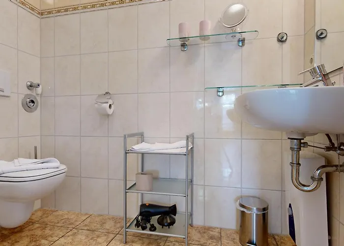 Strandnahe Mit 2 Schlafzimmern Und Balkon, Koenigin Augusta, *