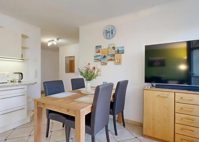 Strandnahe Mit 2 Schlafzimmern Und Balkon, Königin Augusta, *