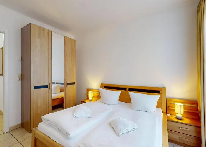Strandnahe Mit 2 Schlafzimmern Und Balkon, Koenigin Augusta, * Binz