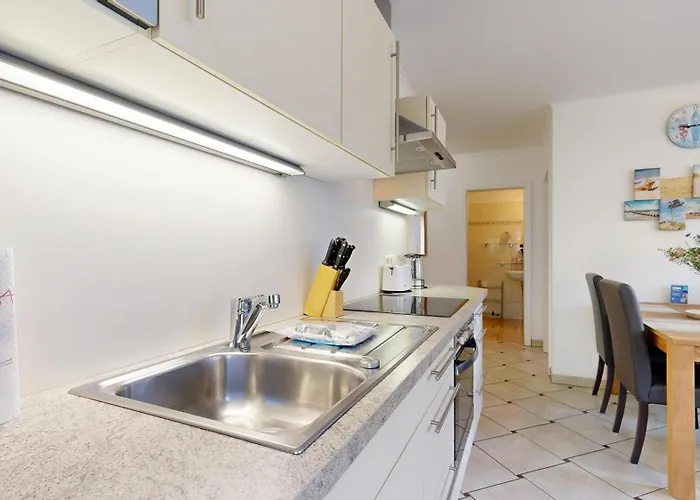 Strandnahe Mit 2 Schlafzimmern Und Balkon, Königin Augusta,